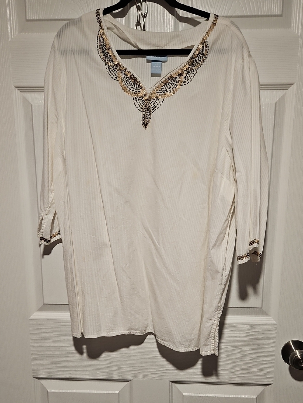 Liz&Me Cream Embellished V-Neck Tunic